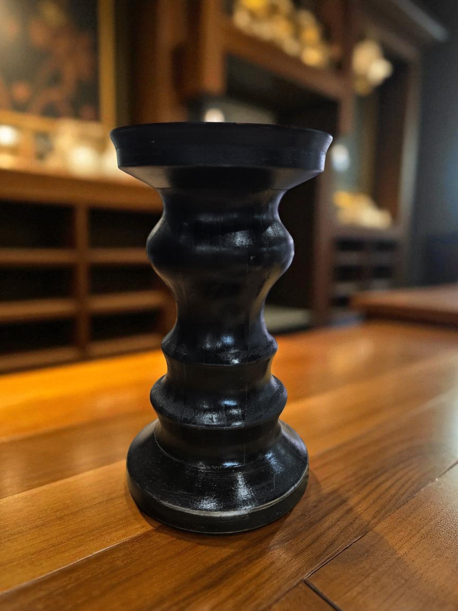Candle holder