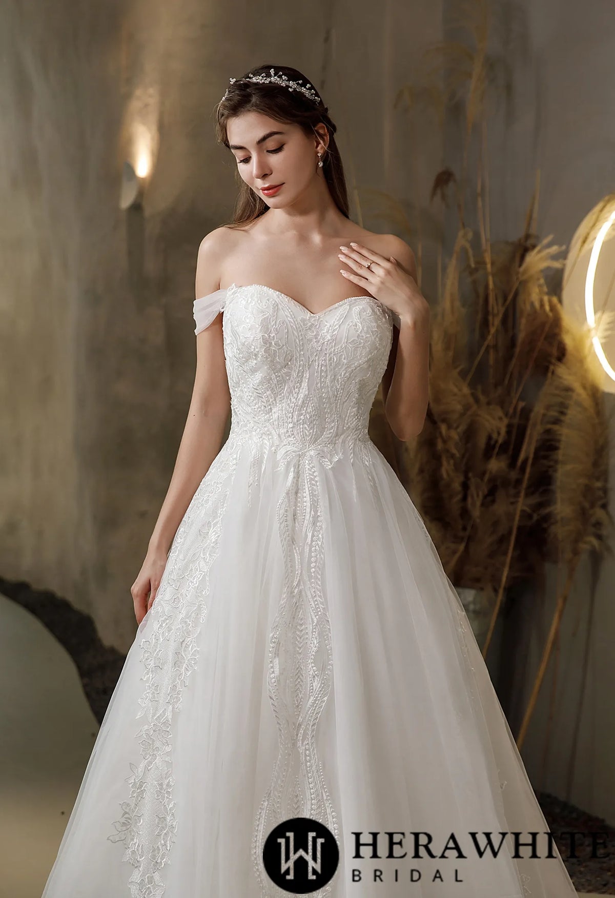 Princess Sweetheart Lace Tulle Ballgown Wedding Dress HW2526