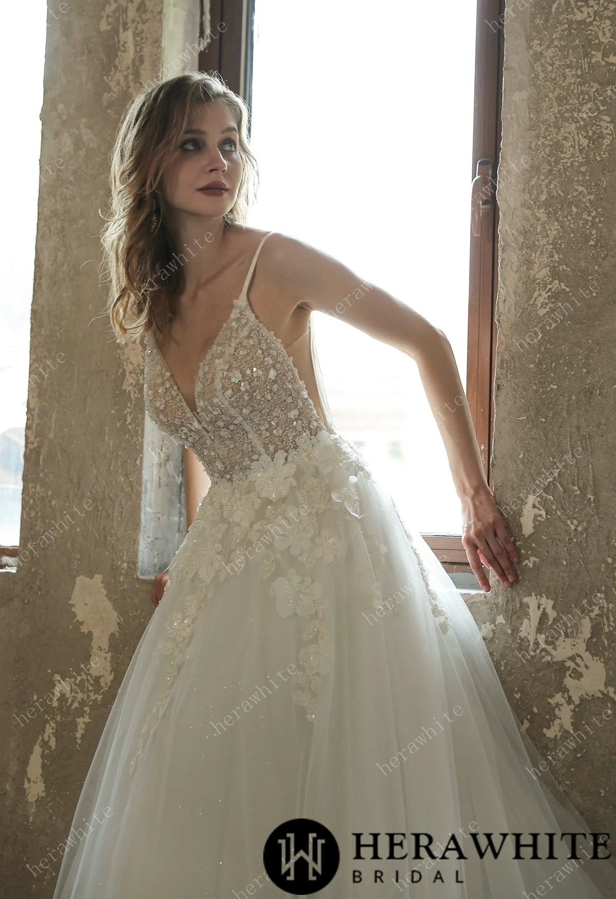 Sparkly Sequined Floral Tulle Ballgown V-neck Wedding Dress HW3035