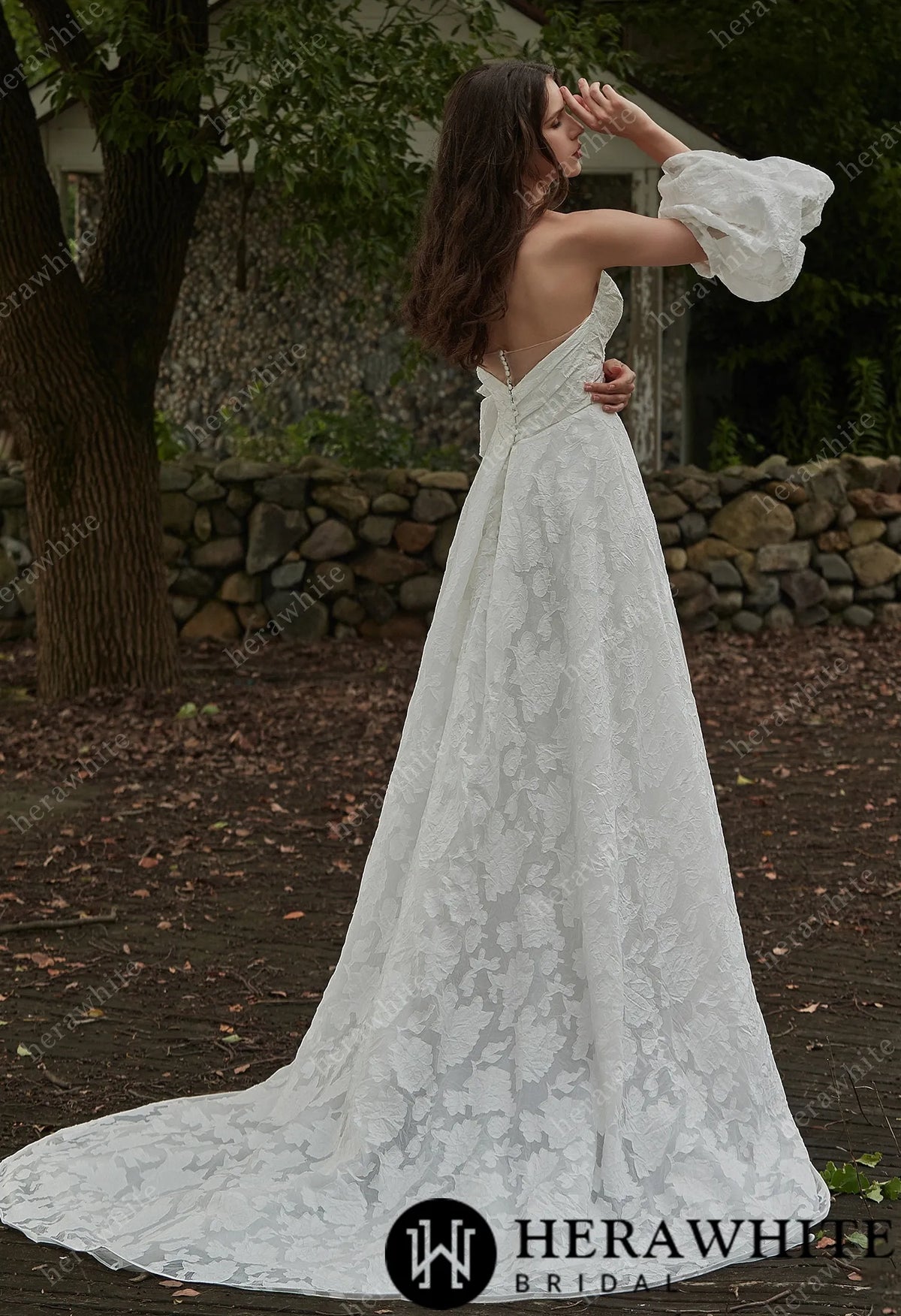 Jacquard Puff Sleeves Grace Slit And Sweetheart Wedding Dress HW3417