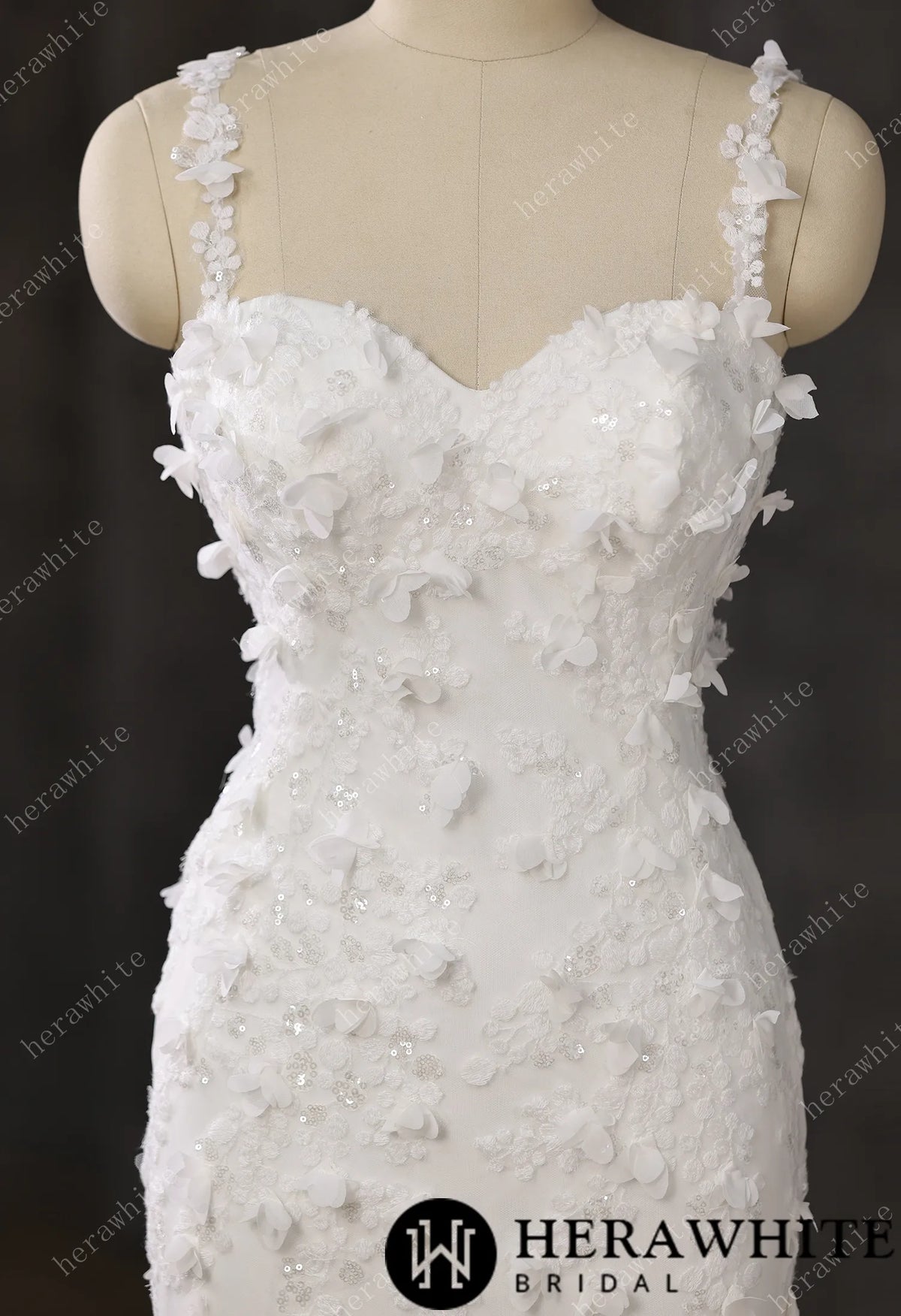 Elegant Wedding Dress with Intricate Floral Embellishments HW3488
