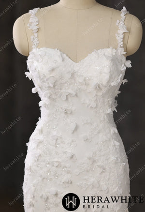 Elegant Wedding Dress with Intricate Floral Embellishments HW3488
