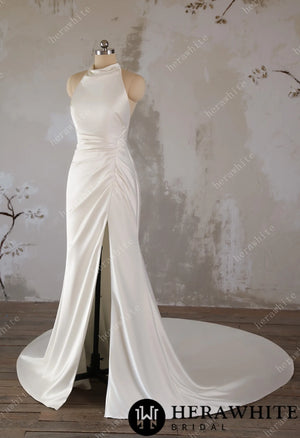 Timeless Elegance: High-Neck Wedding Dress with Dramatic Train HW3495