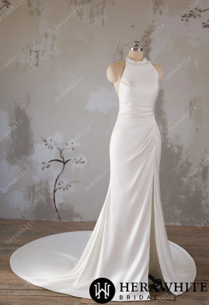 Timeless Elegance: High-Neck Wedding Dress with Dramatic Train HW3495