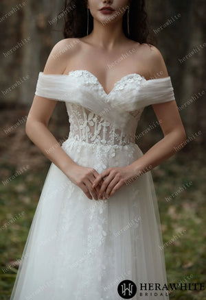 Exquisite Sweetheart  A-line Lace Bridal Gown HW3563