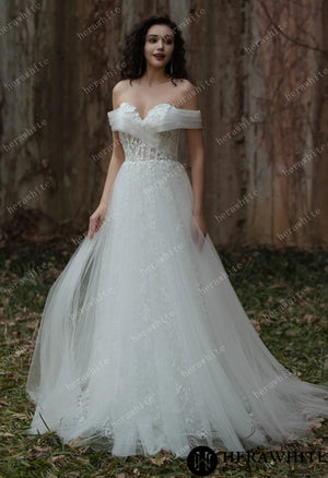 Exquisite Sweetheart  A-line Lace Bridal Gown HW3563