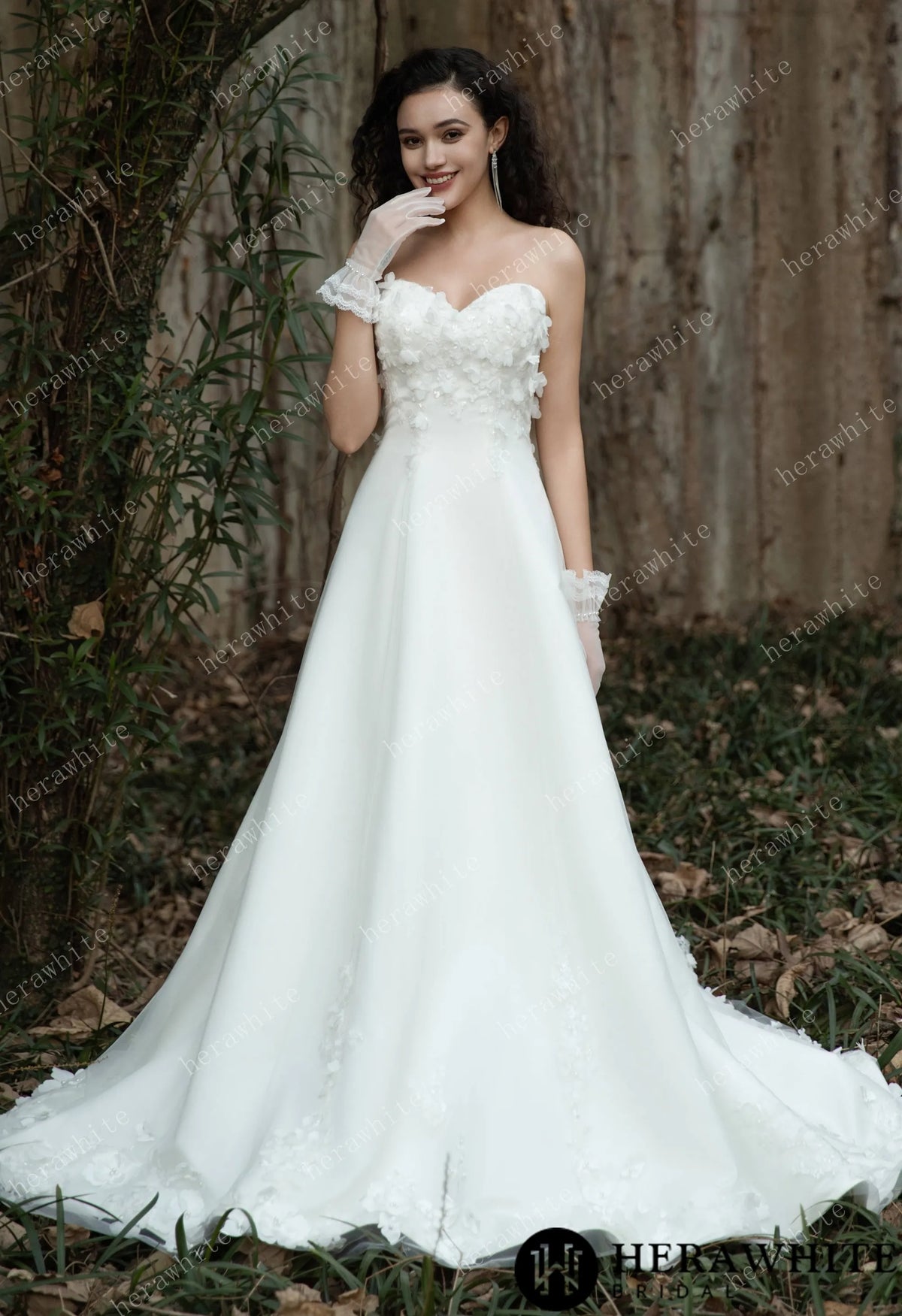 Fairy Sweetheart Neckline Satin Gown With Ribbon HW3567