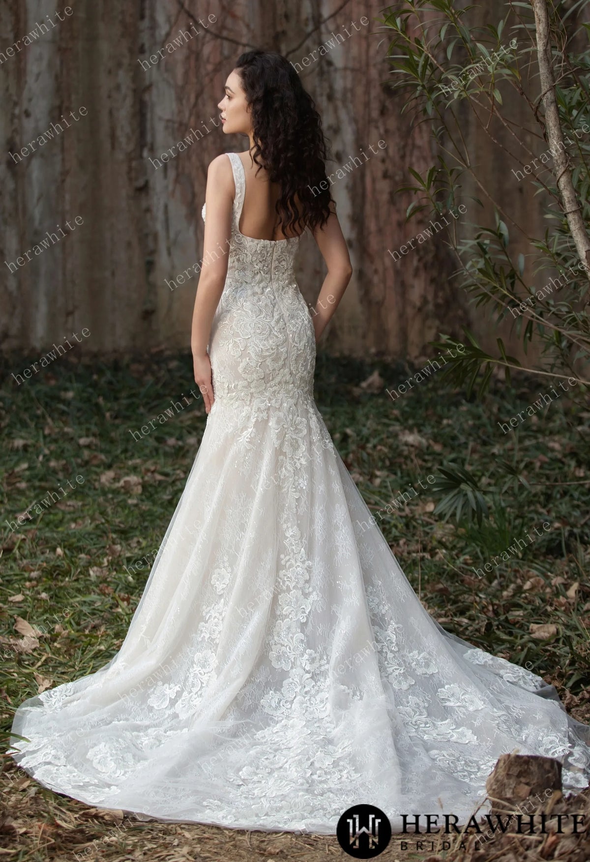 Elegant Lace Fit-and-Flare Gown with Square Neckline and Intricate Floral Detailing HW3582