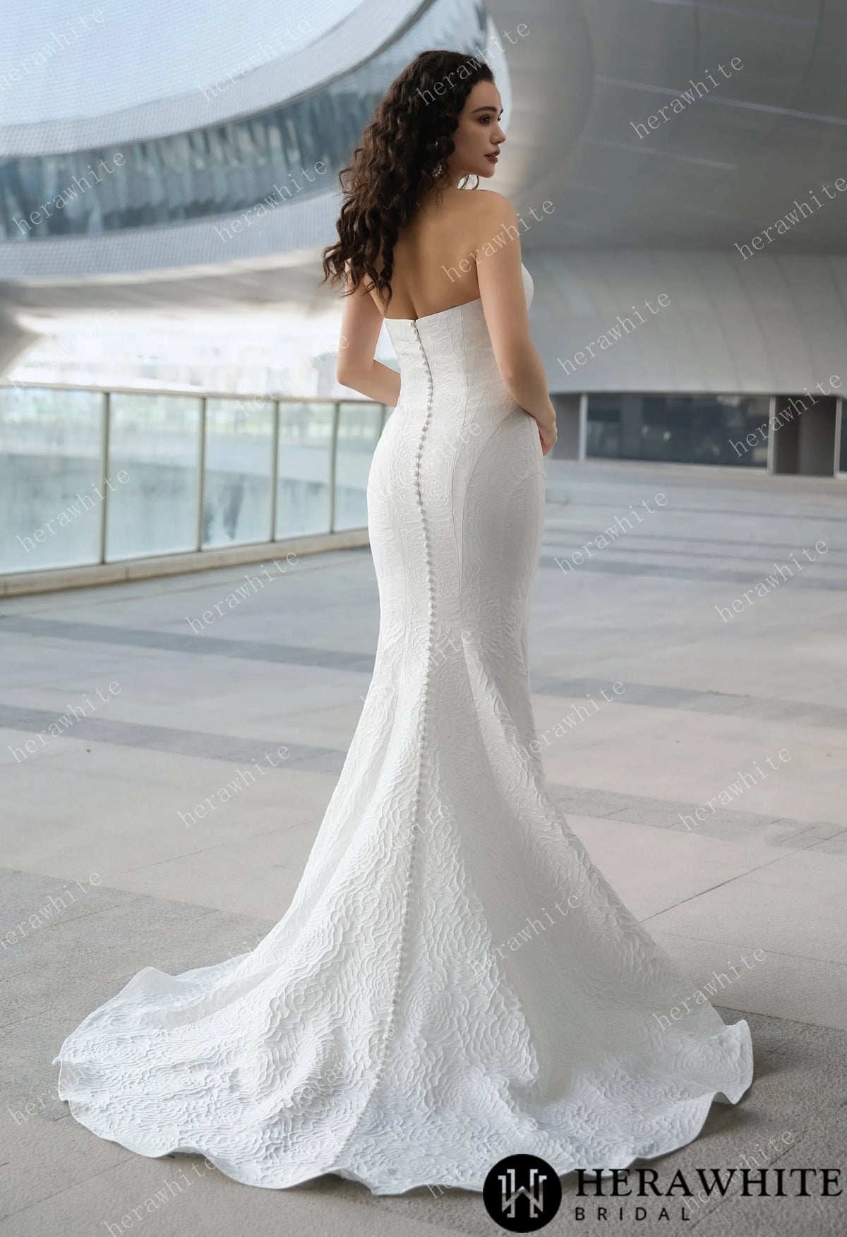 Exquisite Mermaid Wedding Gown With Chic Detachable Bow HW3600