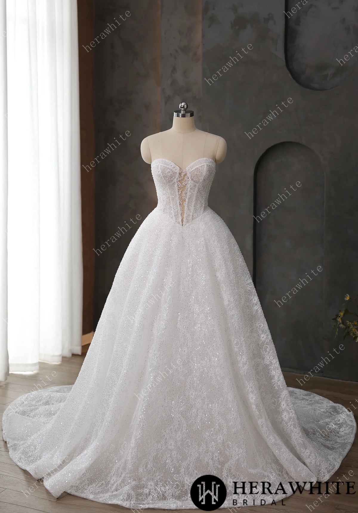 Stunning Sweetheart Neckline Sequined Lace Keyhole Wedding Dress HW3612
