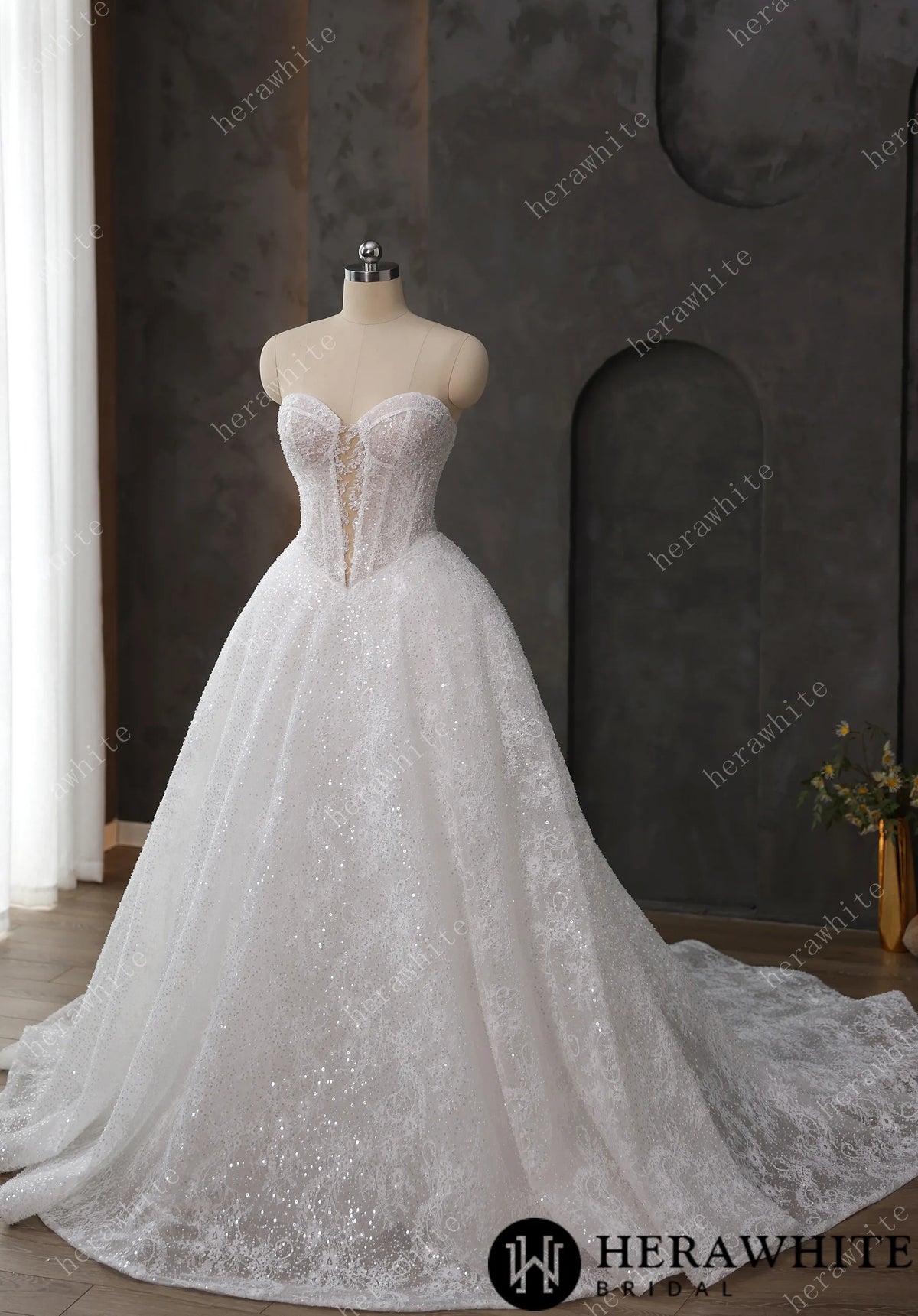 Stunning Sweetheart Neckline Sequined Lace Keyhole Wedding Dress HW3612
