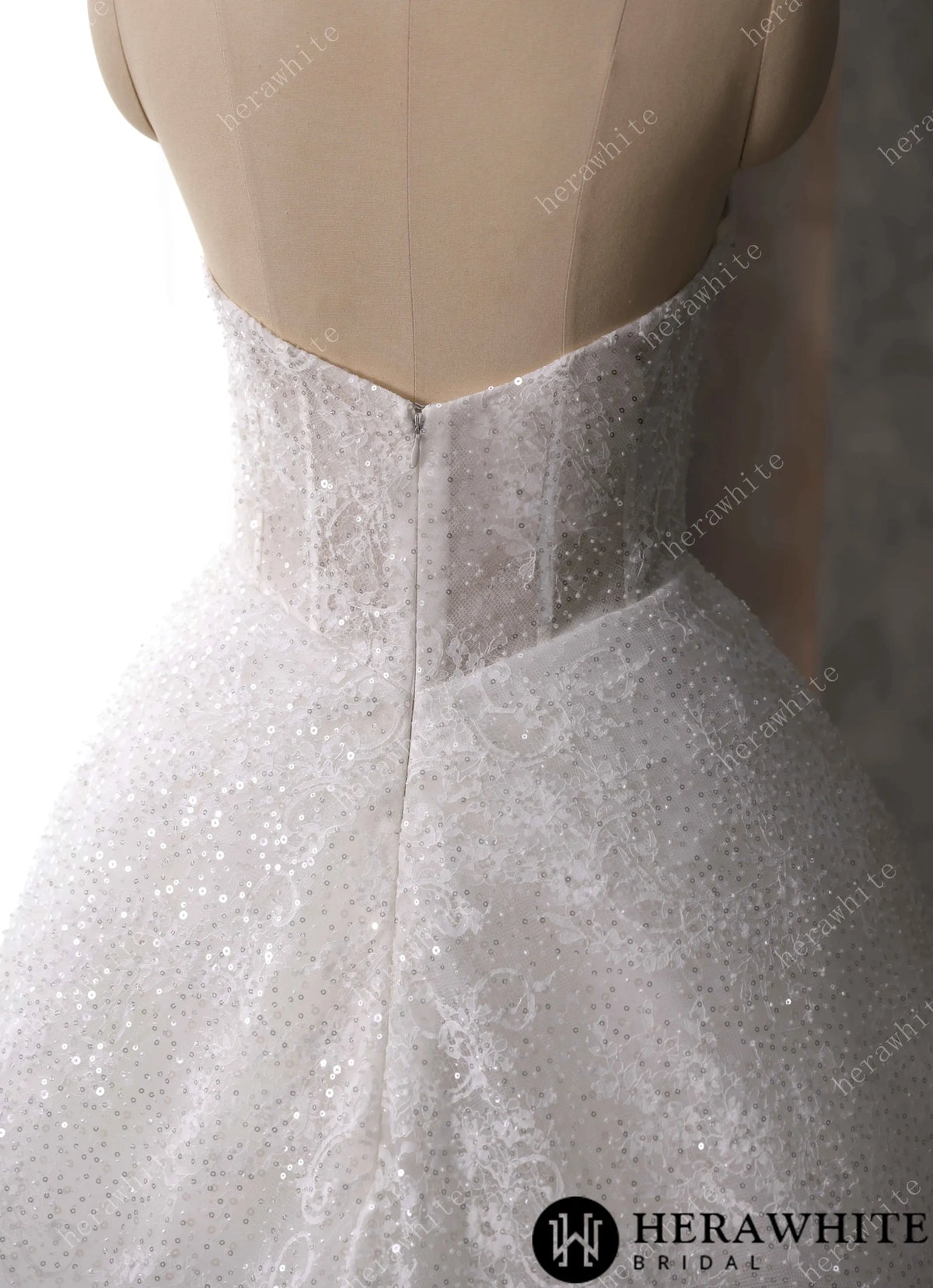 Stunning Sweetheart Neckline Sequined Lace Keyhole Wedding Dress HW3612