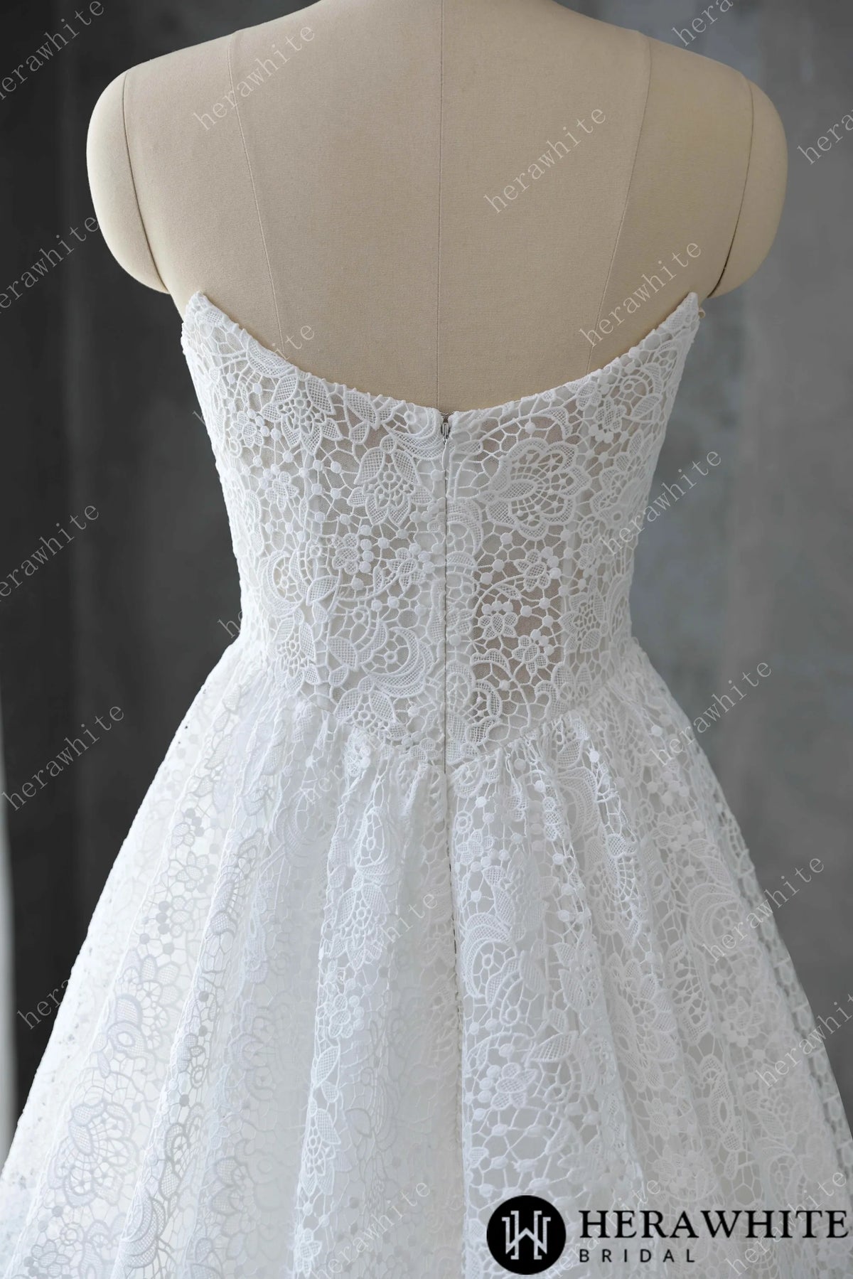 Sweetheart Neckline Keyhole Lace Ball Gown Wedding Dress HW3616