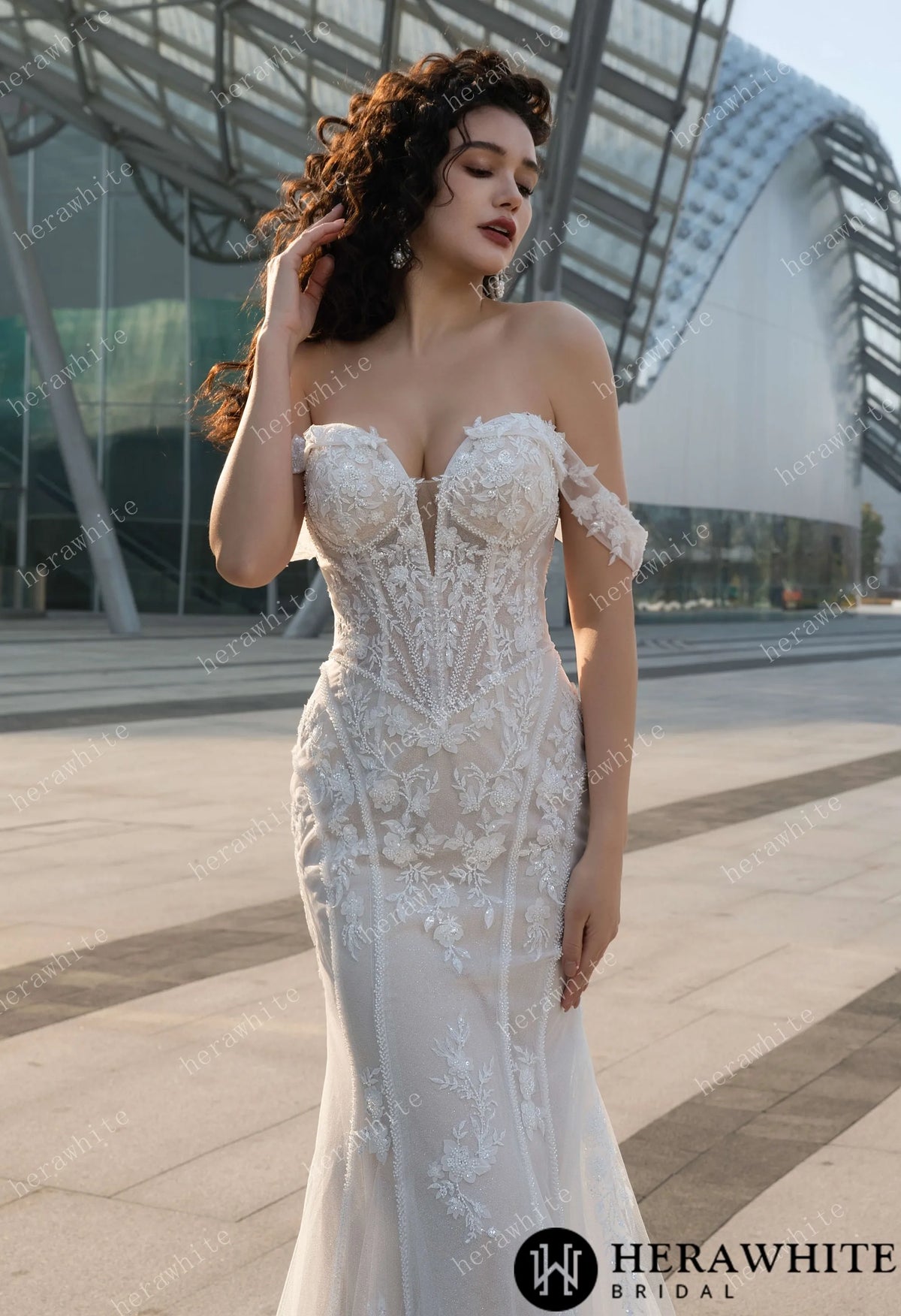 Enchanting Off-the-Shoulder Wedding Dress with Detachable Train – Lace Embroidery & Elegance Redefined HW3624