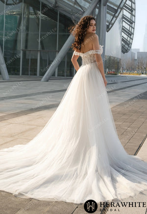 Enchanting Off-the-Shoulder Wedding Dress with Detachable Train – Lace Embroidery & Elegance Redefined HW3624