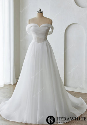Romantic A-Line Wedding Dress with Detachable Off-Shoulder Straps and Pockets HW3640