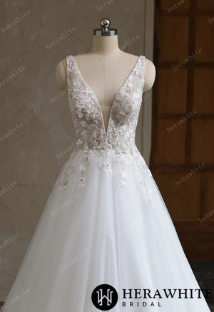 Colourful Lace Ball Gown With Plunging V-Neckline & Straps HW3693