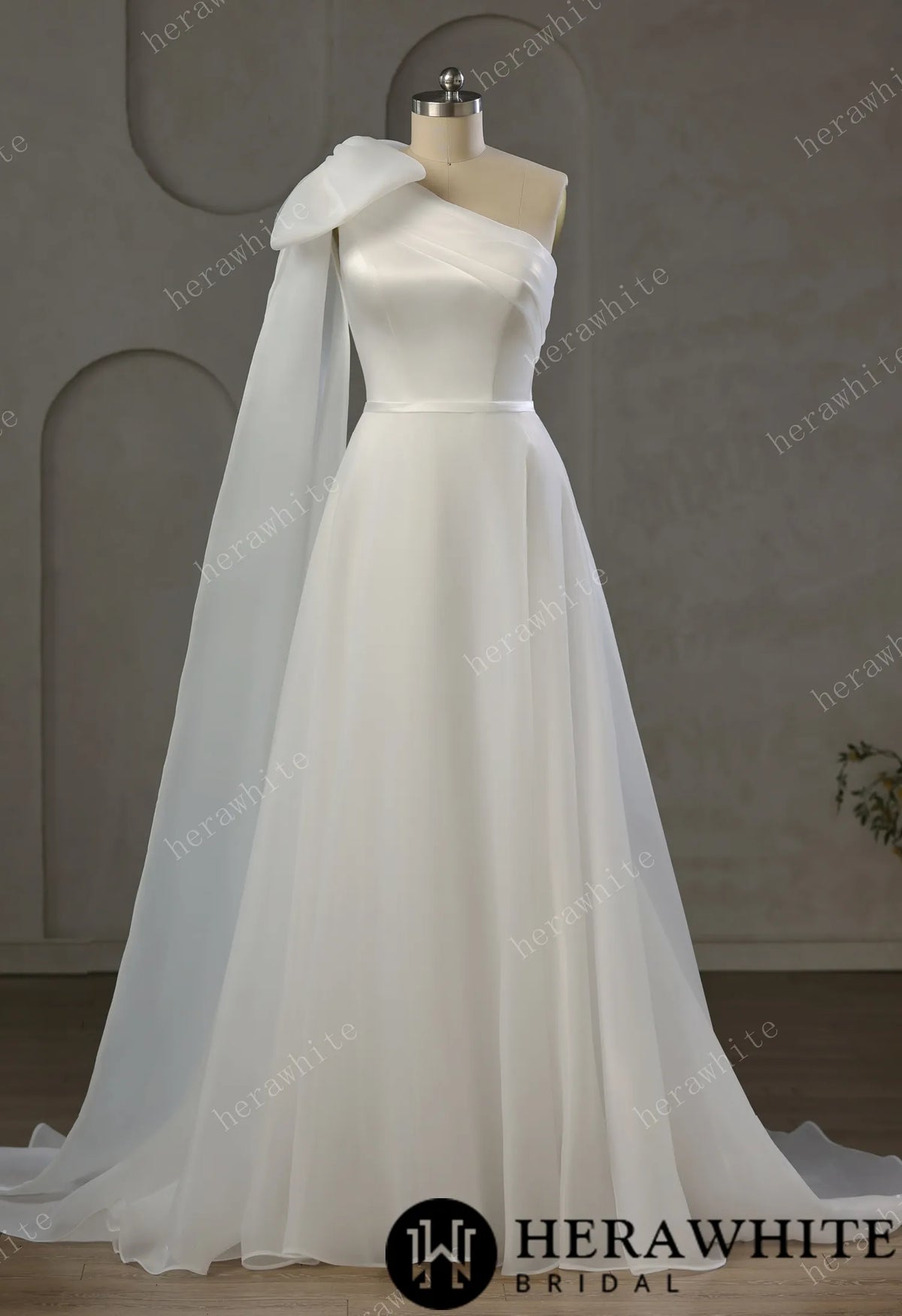 One-Shoulder Wrapped Satin Bodice Tulle A-line Wedding Gown With Shoulder Bow HW3745