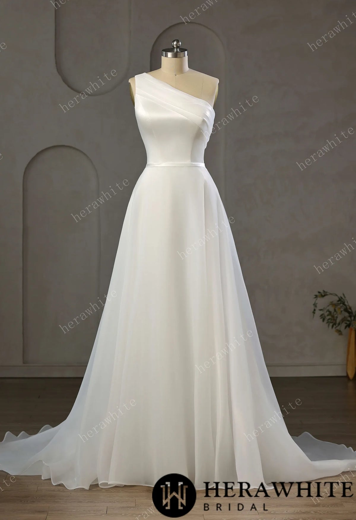 One-Shoulder Wrapped Satin Bodice Tulle A-line Wedding Gown With Shoulder Bow HW3745