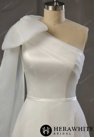 One-Shoulder Wrapped Satin Bodice Tulle A-line Wedding Gown With Shoulder Bow HW3745