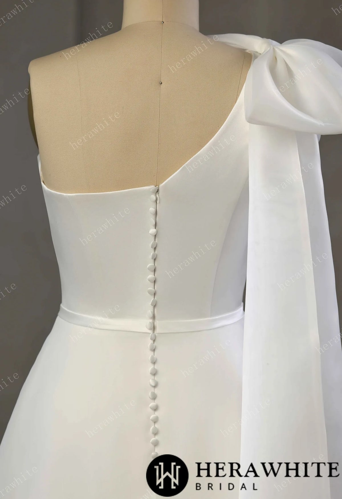One-Shoulder Wrapped Satin Bodice Tulle A-line Wedding Gown With Shoulder Bow HW3745