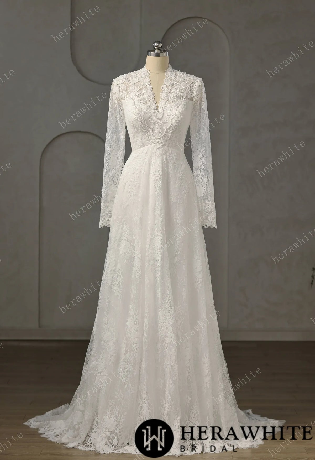 Vintage Boho Lace Sheath Wedding Gown With Illusion Long Bell Sleeves HW3751