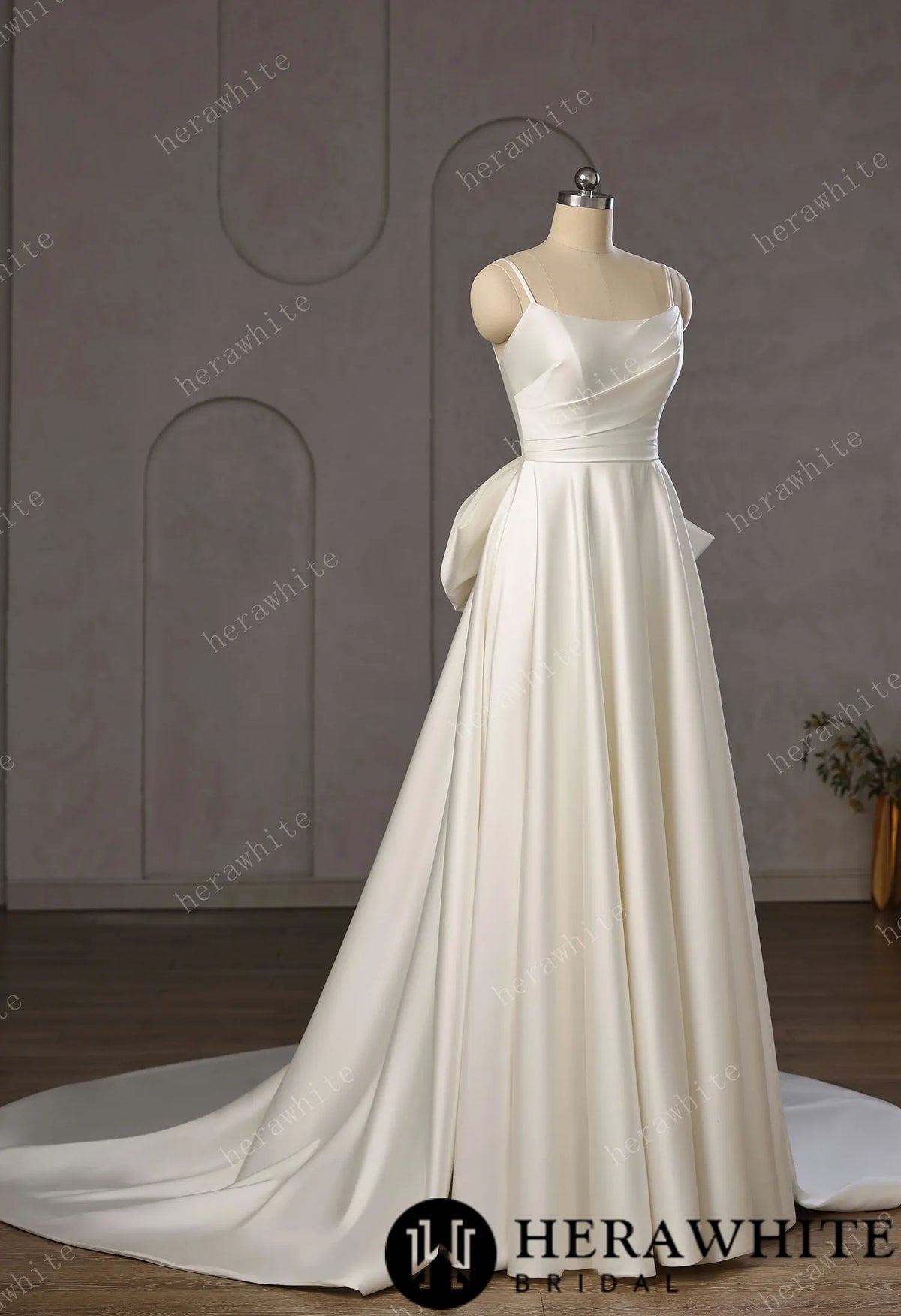 Minimalist Satin A-Line Wedding Gown With Oversized Back Bow & Spaghetti Straps HW3761