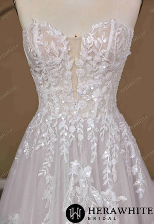Floral Lace A-line Wedding Gown With Illusion Plunge Bodice & Strapless V-neck HW3773