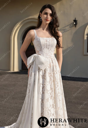 Romantic Silhouette Square-Neck Flower Lace Wedding Dress HW3839
