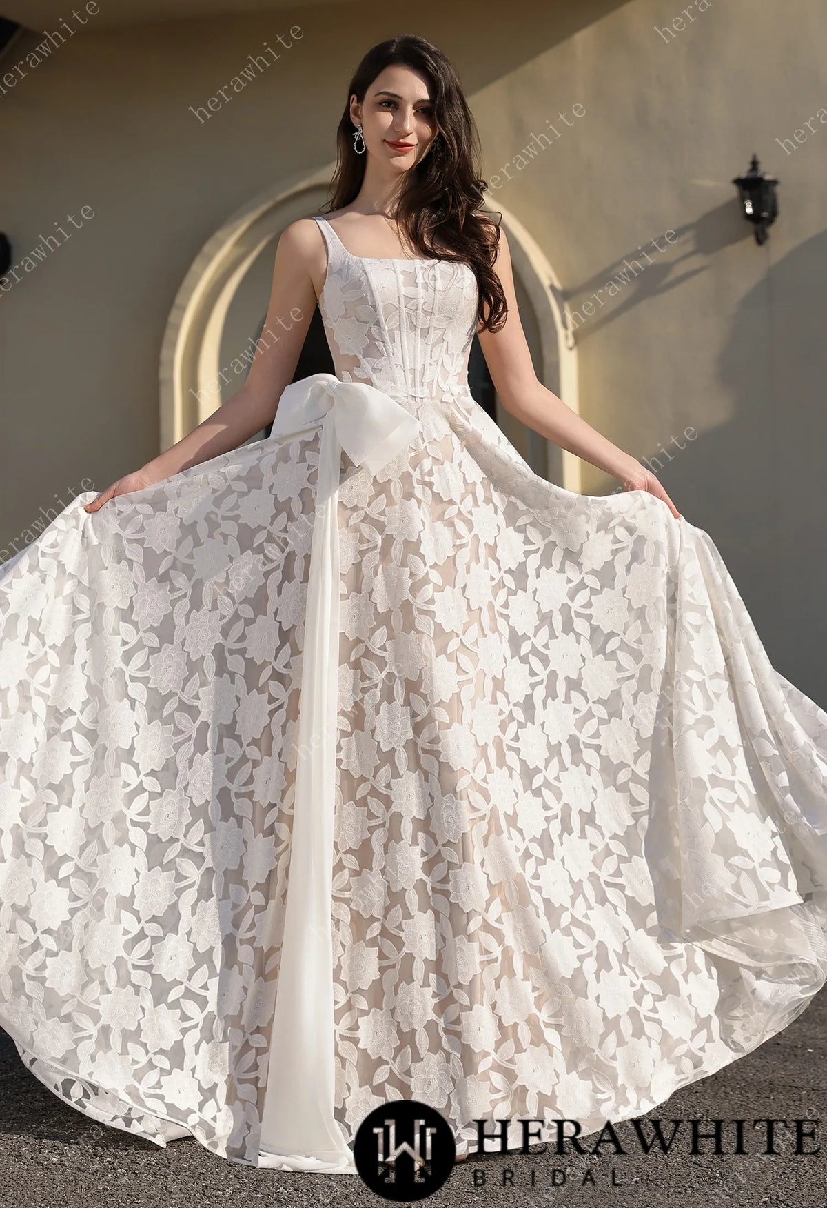 Romantic Silhouette Square-Neck Flower Lace Wedding Dress HW3839
