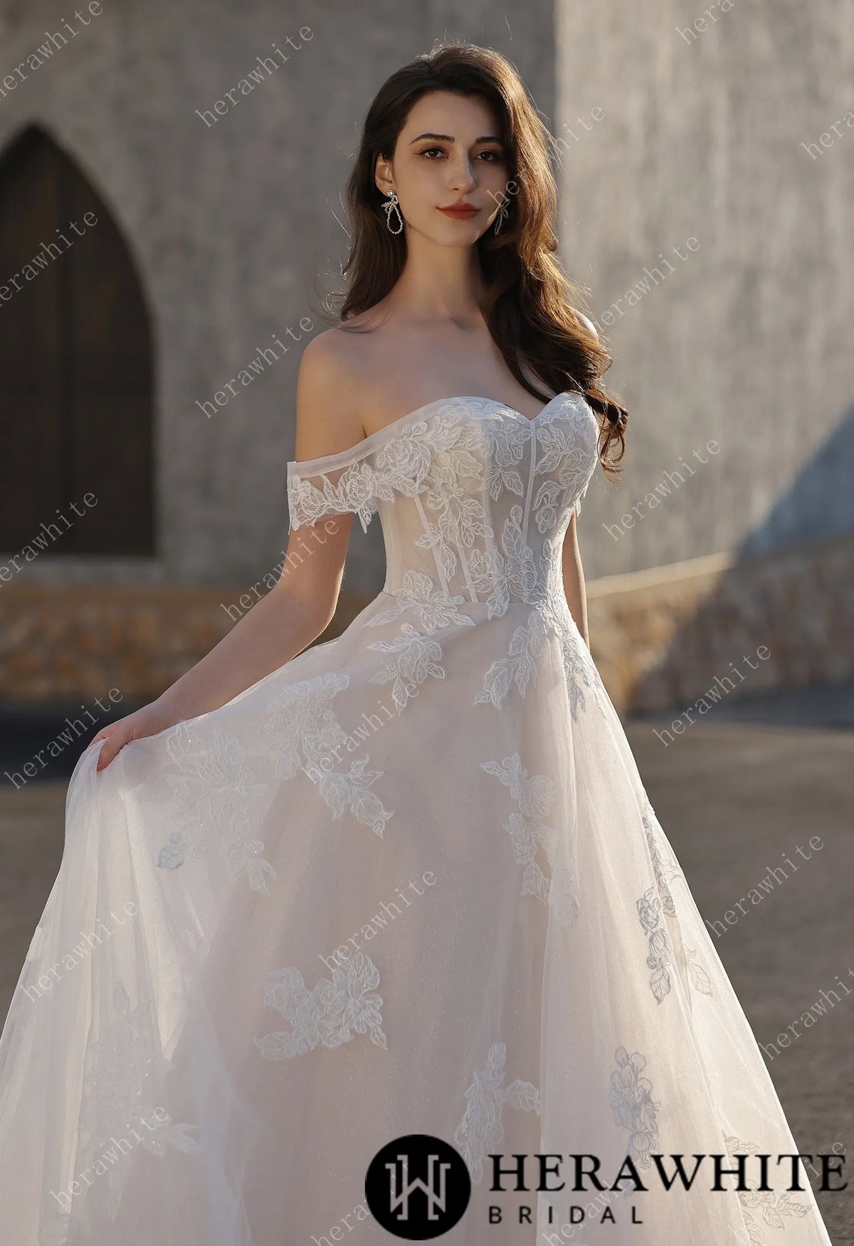 Romance Off-Shoulder Lace Strap Bride Dress HW3842