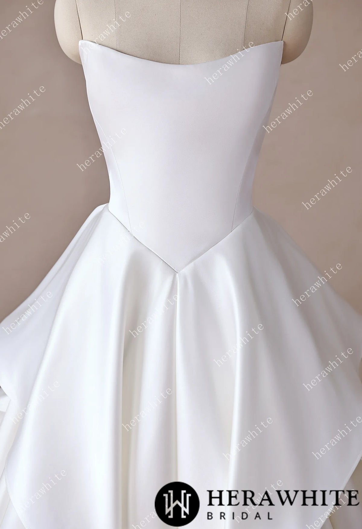 Scoop Neck Satin Bridal Gown with Asymmetric Pleats Waist & Detachable Scarf HW3914