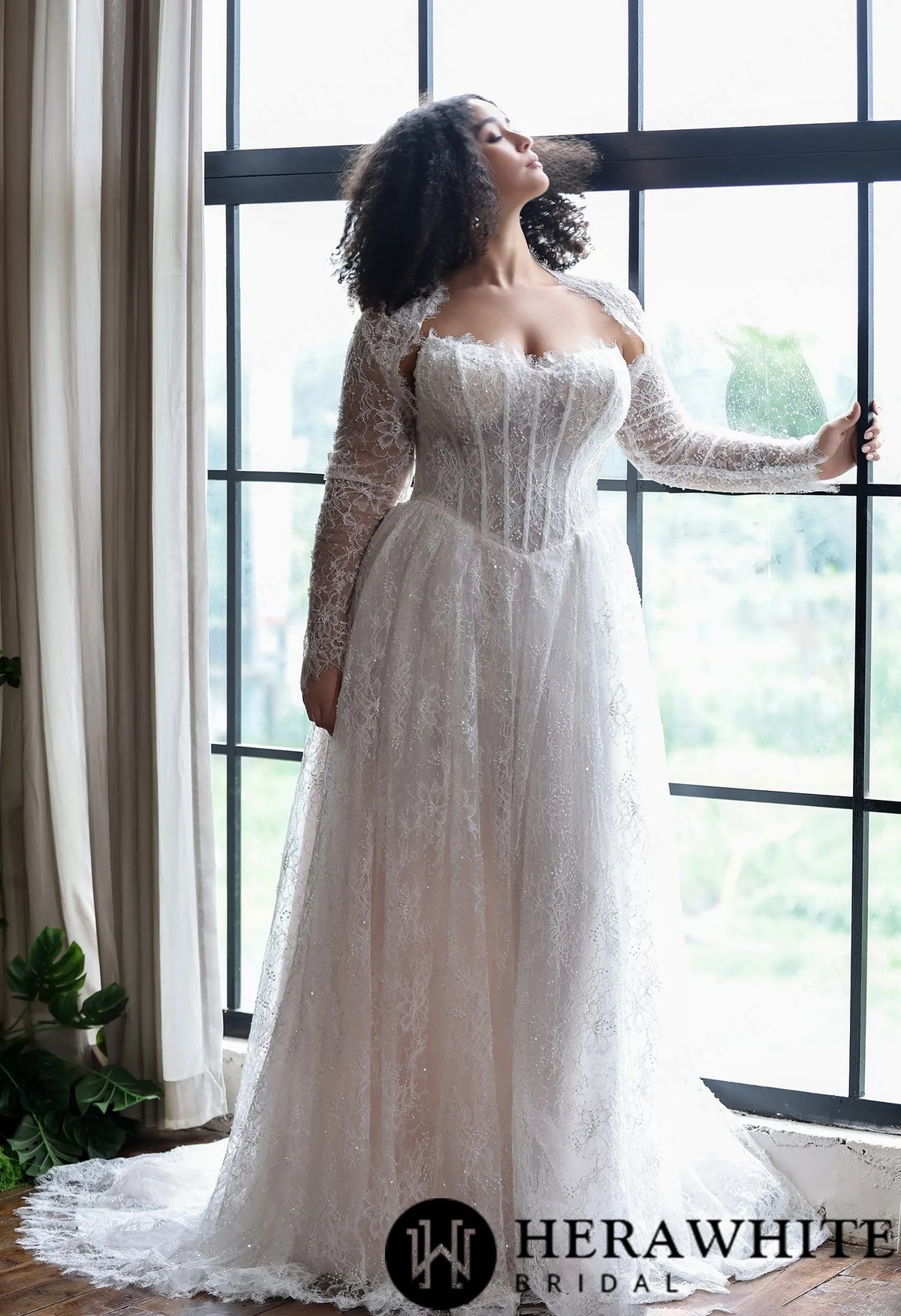 Sparkle Chantilly Lace Sweetheart  A-Line Gown with Basque Waistline HW4058
