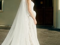 Romantic Silhouette Square-Neck Flower Lace Wedding Dress HW3839