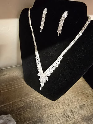 Formal jewelry (1)